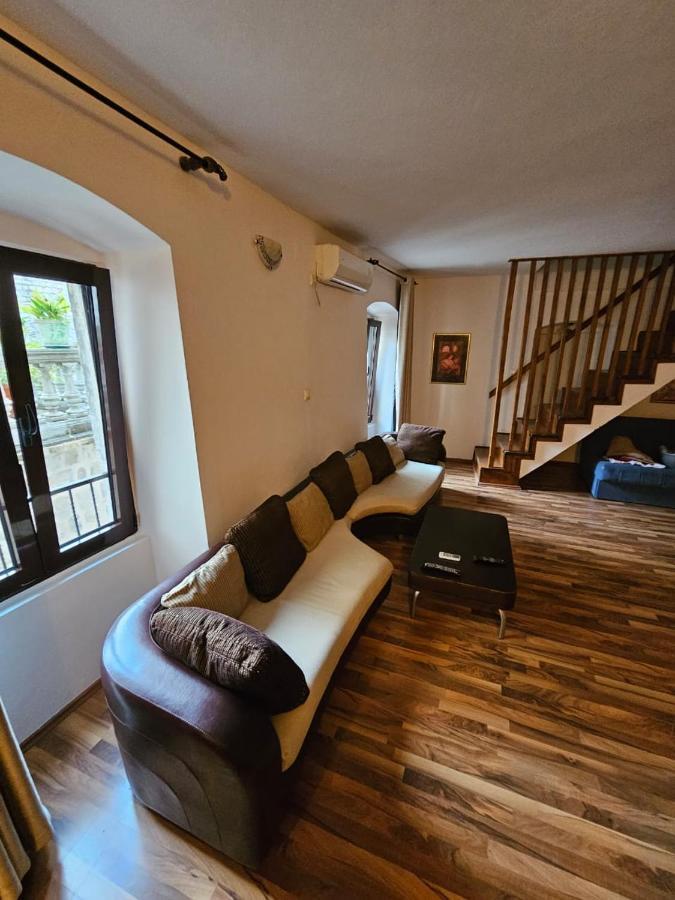 Apartment Ana Paola Kotor Luaran gambar