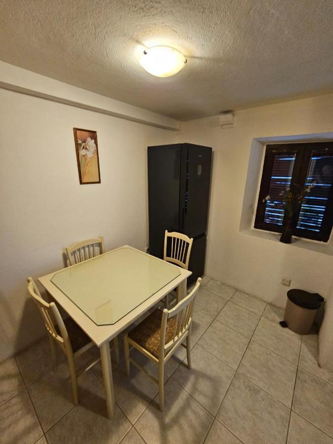 Apartment Ana Paola Kotor Luaran gambar