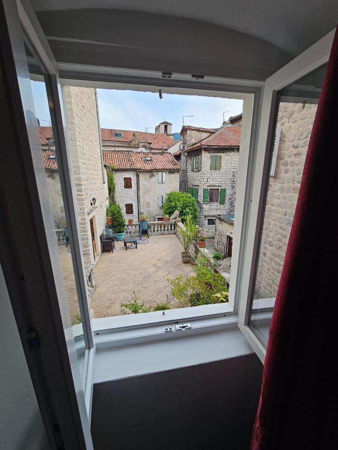 Apartment Ana Paola Kotor Luaran gambar