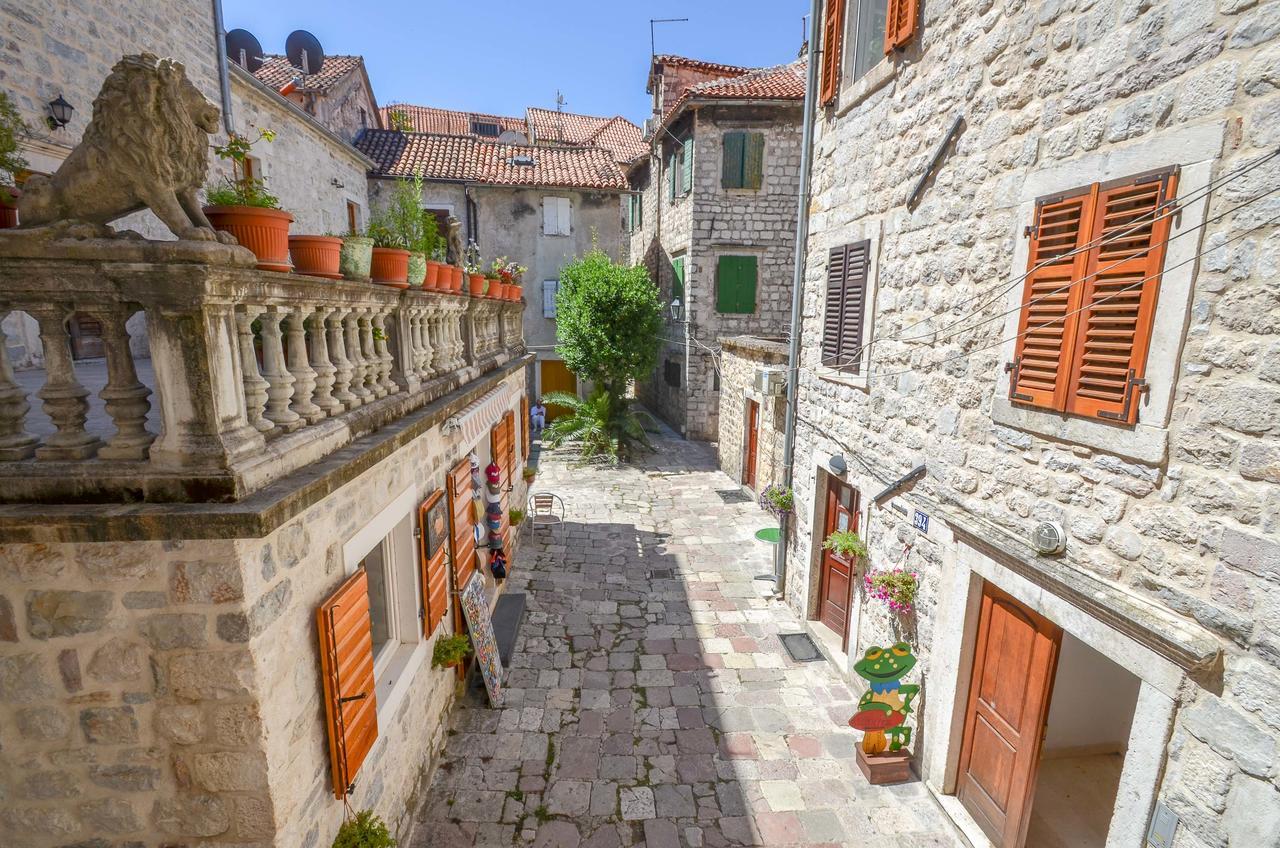 Apartment Ana Paola Kotor Luaran gambar